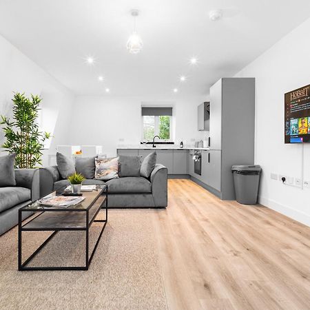 Stylish 2 Bedroom Apartment - Balcony - Secure Parking - Top Rated - 5Mc Birmingham Eksteriør bilde