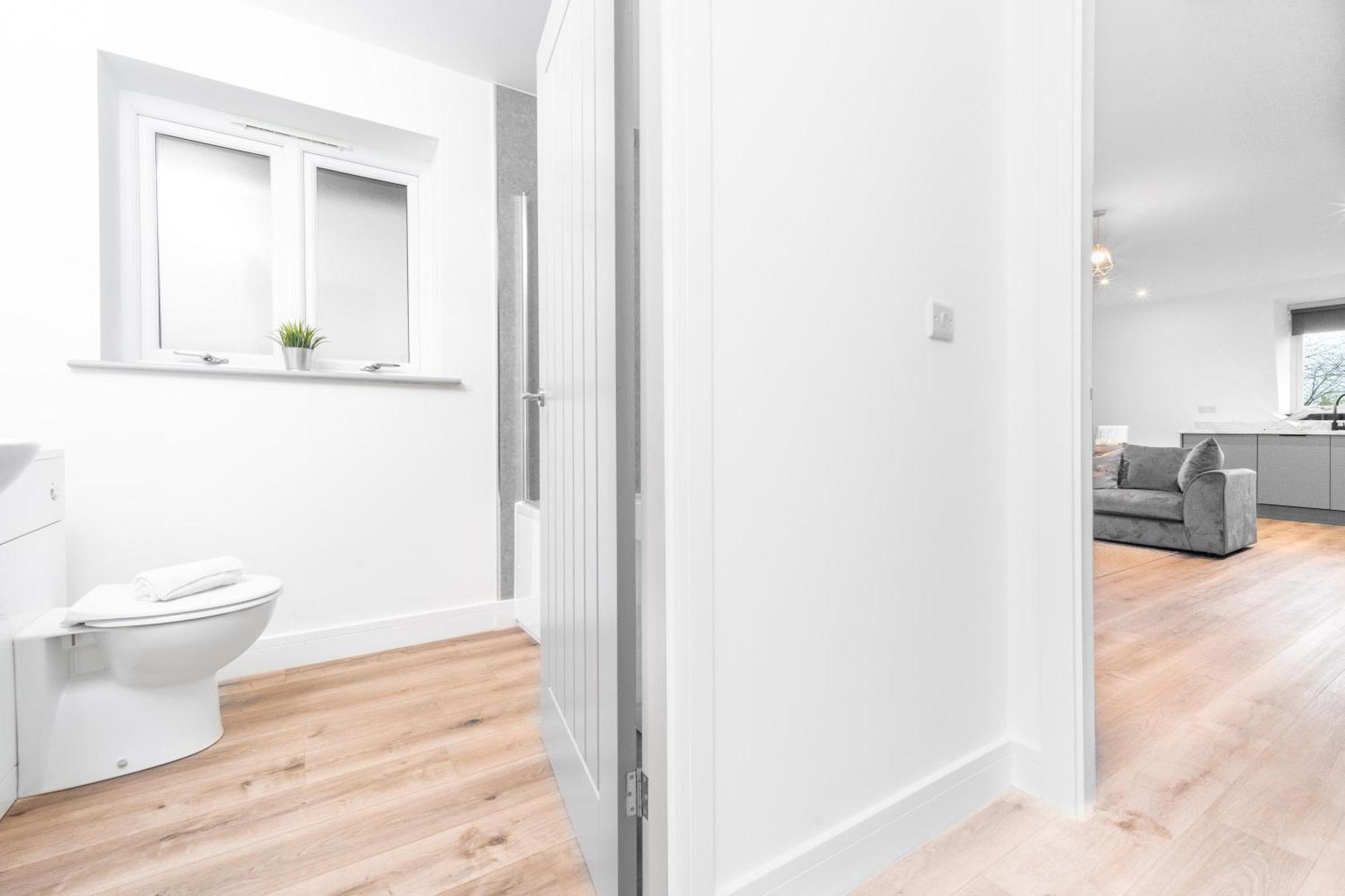 Stylish 2 Bedroom Apartment - Balcony - Secure Parking - Top Rated - 5Mc Birmingham Eksteriør bilde