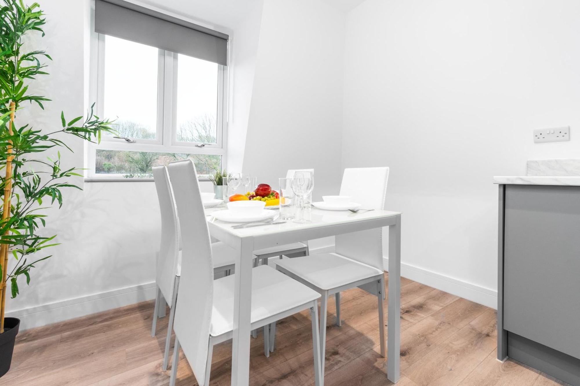 Stylish 2 Bedroom Apartment - Balcony - Secure Parking - Top Rated - 5Mc Birmingham Eksteriør bilde